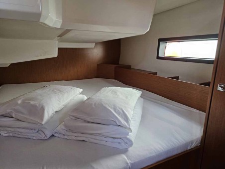 Bavaria Yachtbau Bavaria C42 Nola