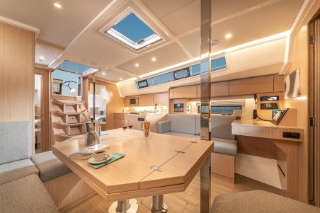 Bavaria Yachtbau Bavaria C42 Olivia