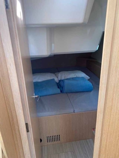 Bavaria Yachtbau Bavaria C42 Sideways