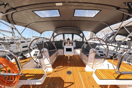 Bavaria Yachtbau Bavaria C42 Style Antares