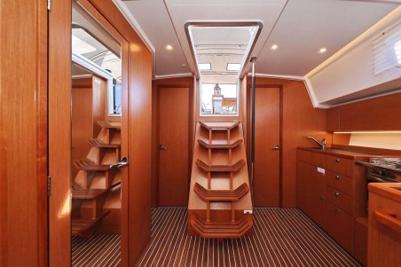 Bavaria Yachtbau Bavaria C42 Style Antares