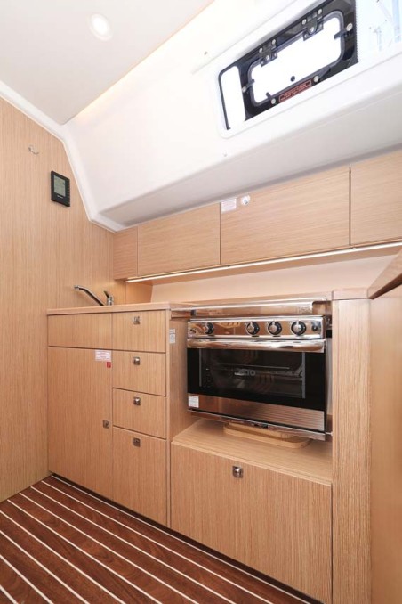 Bavaria Yachtbau Bavaria C42 Style Leya