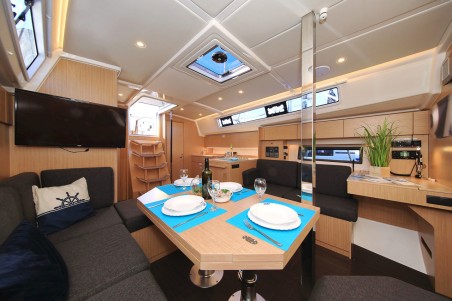 Bavaria Yachtbau Bavaria C42 Style Lizzy