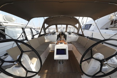 Bavaria Yachtbau Bavaria C42 Style Silver Seagull