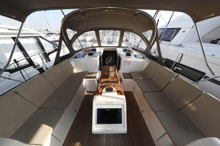 Bavaria Yachtbau Bavaria C42 Style Silver Seagull