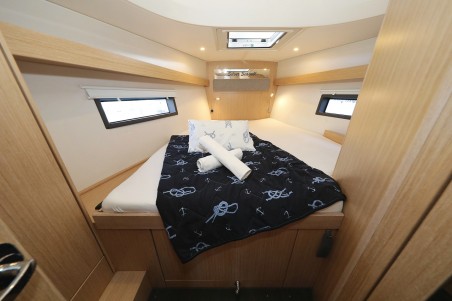 Bavaria Yachtbau Bavaria C42 Style Silver Seagull