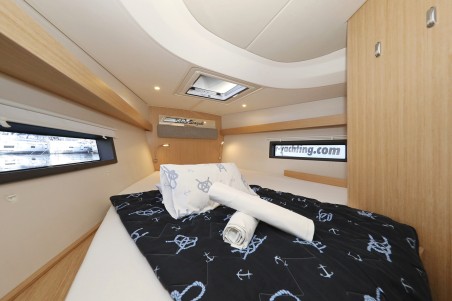 Bavaria Yachtbau Bavaria C42 Style Silver Seagull