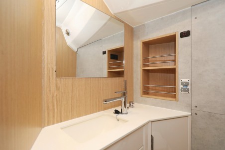 Bavaria Yachtbau Bavaria C42 Style Silver Seagull