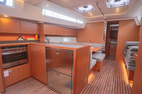 Bavaria C45 - 4 cab. | Yacht Charter Greece | Travelboat