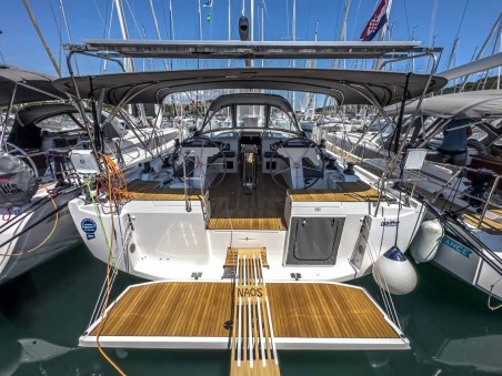 Bavaria C46 - 4 cab. | Yacht Charter Croatia | Travelboat
