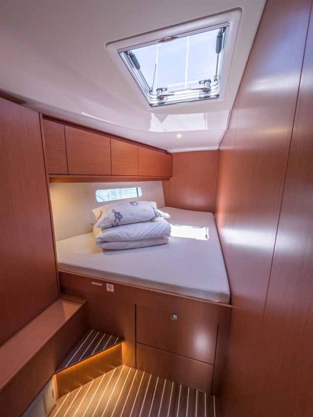 Bavaria C46 - 4 cab. | Yacht Charter Croatia | Travelboat