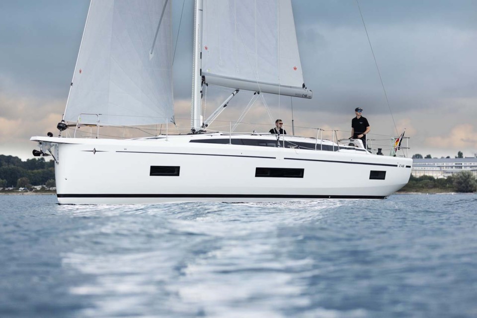 Bavaria Bavaria C46 - 5 cab. | Yacht Charter Spain | Travelboat