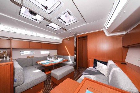 Bavaria Yachtbau Bavaria C50 Holiday - 5 + 1 cab. Granat