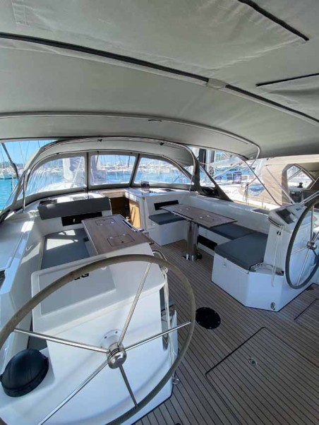 Bavaria Yachtbau Bavaria C50 Holiday - 5 cab. Beluga