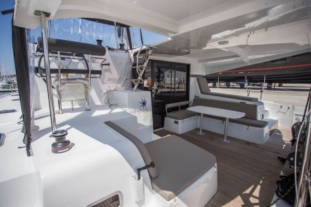 Lagoon 42 | Czarter jachtu Grecja | Travelboat