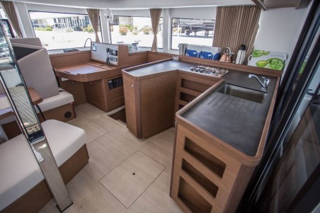 Lagoon 42 | Czarter jachtu Grecja | Travelboat