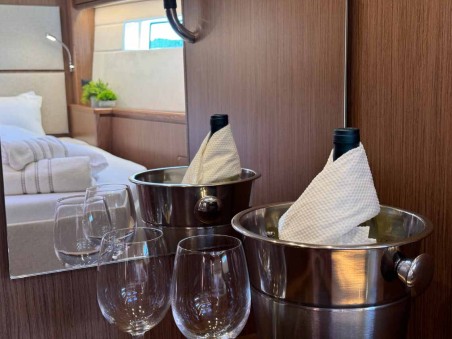 Bavaria Yachtbau Bavaria C57 Style - 4 + 1 cab. F-ONE