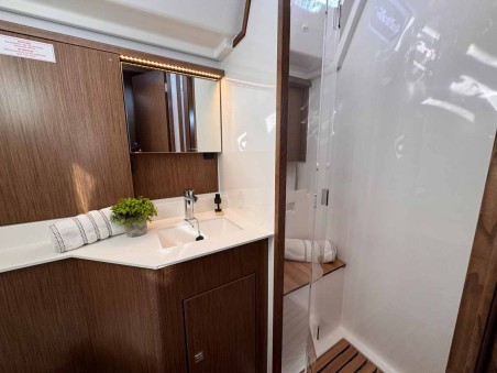 Bavaria Yachtbau Bavaria C57 Style - 4 + 1 cab. F-ONE