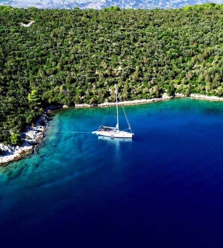 Bavaria Yachtbau Bavaria C57 Style - 4 + 1 cab. F-ONE