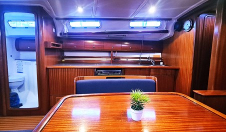 Bavaria Yachtbau Bavaria 44 Gin