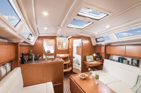 Bavaria Yachtbau Bavaria Cruiser 34 - 2 cab. Alasia