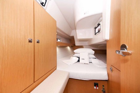 Bavaria Cruiser 34 | Yacht Charter Croatia | Travelboat