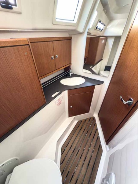 Bavaria Yachtbau Bavaria Cruiser 34 - 2 cab. Hydra