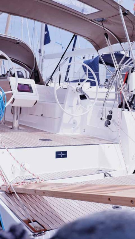 Bavaria Cruiser 34 | Czarter jachtu Hiszpania | Travelboat