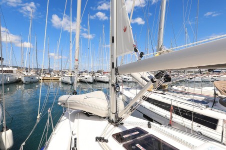 Bavaria Yachtbau Bavaria Cruiser 34 Deneb