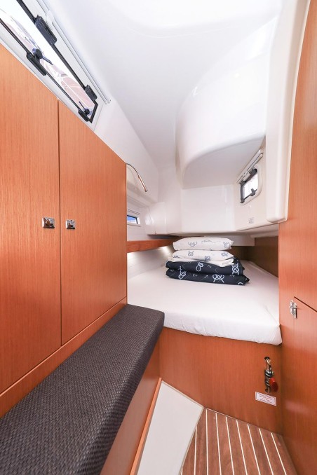 Bavaria Yachtbau Bavaria Cruiser 34 Deneb