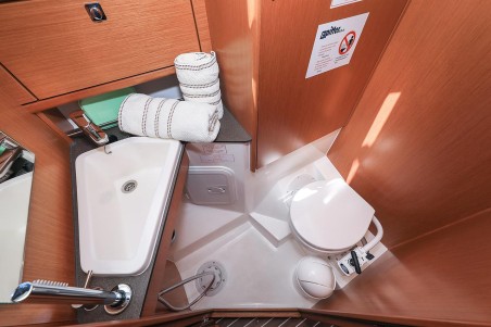 Bavaria Yachtbau Bavaria Cruiser 34 Deneb