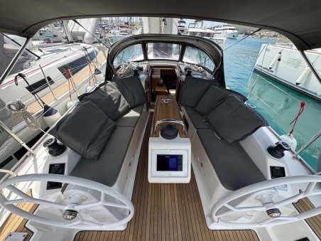 Bavaria Cruiser 34 Style | Czarter jachtu Chorwacja | Travelboat