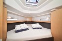 Bavaria Yachtbau Bavaria Cruiser 37 - 2 cab. White Pearl - 21