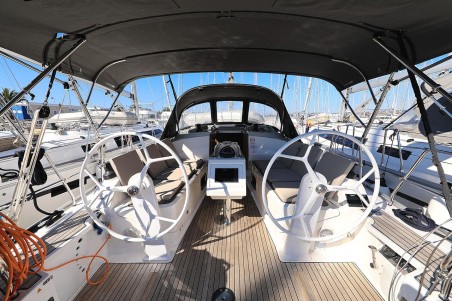 Bavaria Cruiser 37 | Yacht Charter Croatia | Travelboat