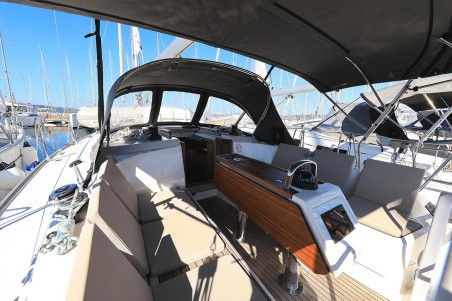 Bavaria Cruiser 37 | Yacht Charter Croatia | Travelboat