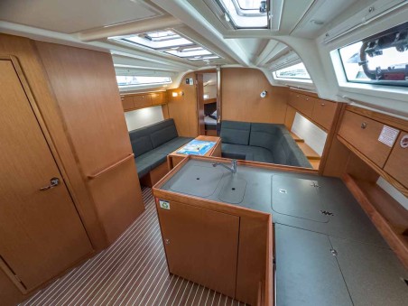 Bavaria Yachtbau Bavaria Cruiser 37 - 3 cab. Caipirinha