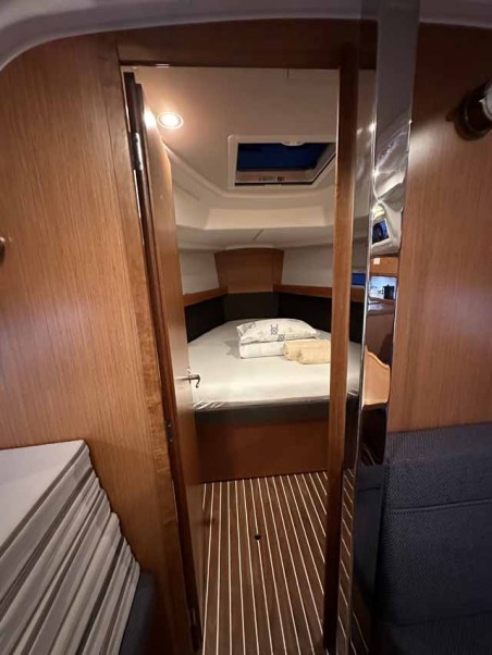 Bavaria Yachtbau Bavaria Cruiser 37 - 3 cab. Emira