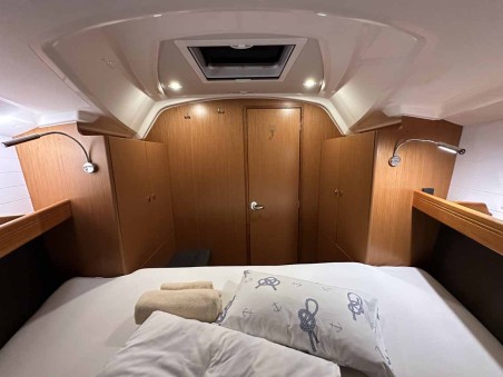 Bavaria Yachtbau Bavaria Cruiser 37 - 3 cab. Emira