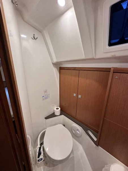 Bavaria Yachtbau Bavaria Cruiser 37 - 3 cab. Emira