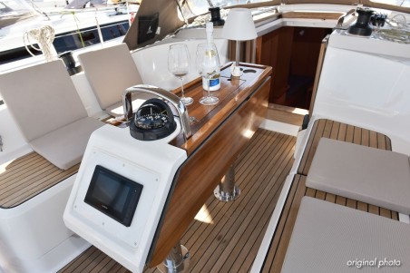 Bavaria Cruiser 37 | Yacht Charter Croatia | Travelboat