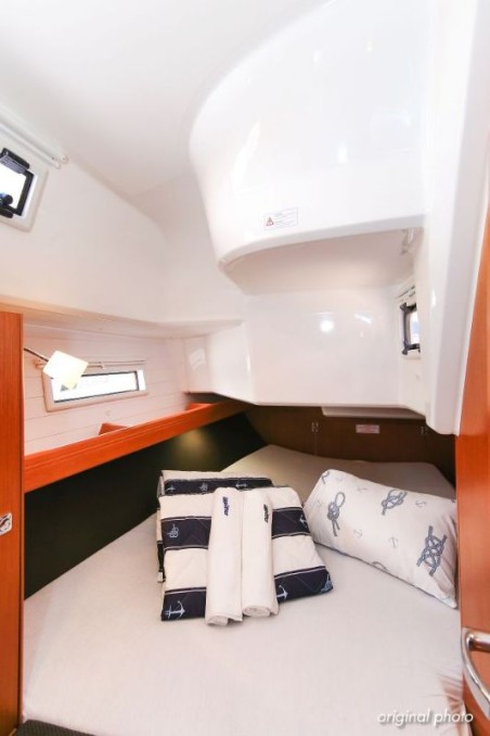 Bavaria Cruiser 37 | Yacht Charter Croatia | Travelboat