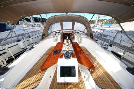 Bavaria Cruiser 37 | Yacht Charter Croatia | Travelboat
