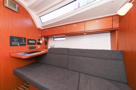 Bavaria Cruiser 37 | Yacht Charter Croatia | Travelboat