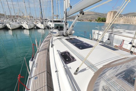 Bavaria Cruiser 37 | Yacht Charter Croatia | Travelboat