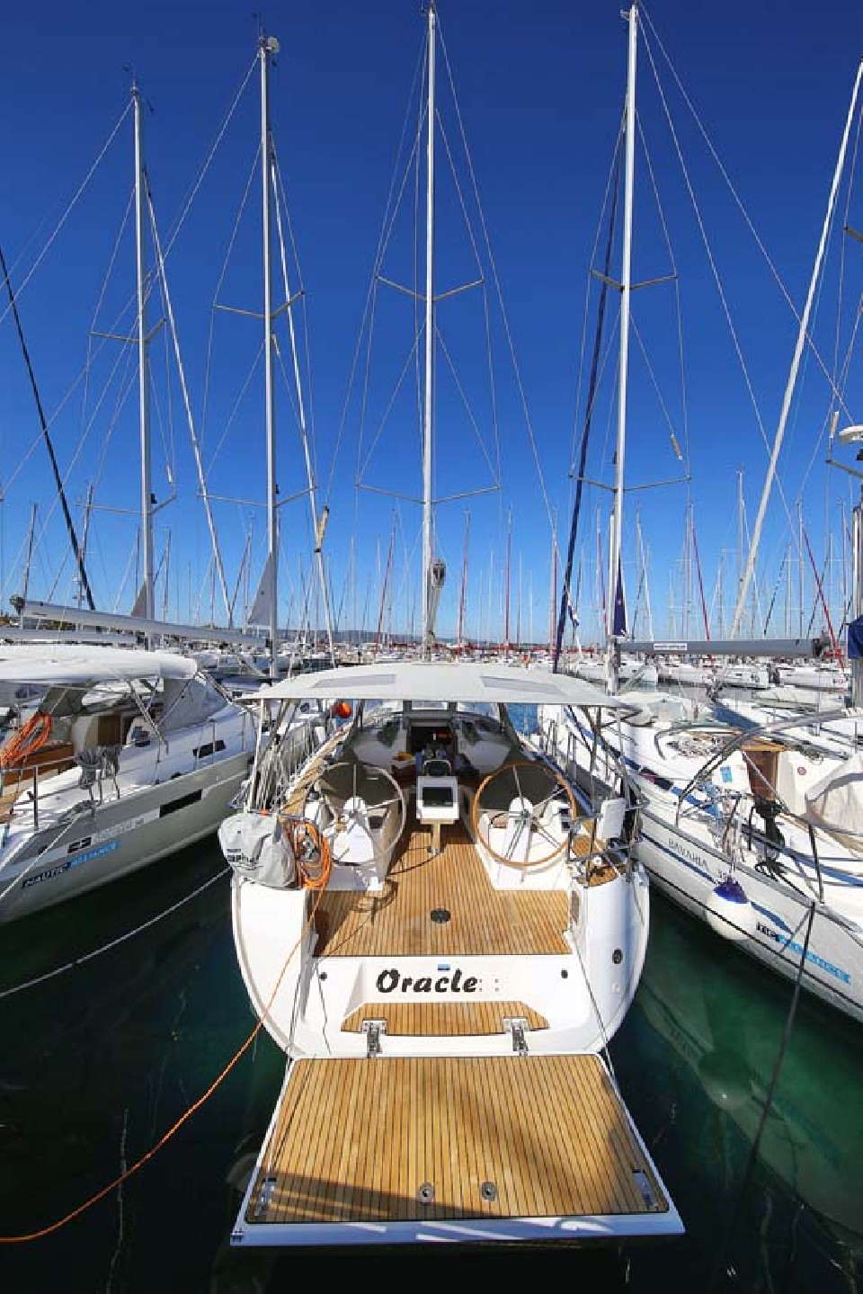 Bavaria Yachtbau Bavaria Cruiser 37 - 3 cab. Oracle