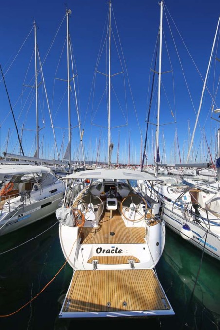 Bavaria Yachtbau Bavaria Cruiser 37 - 3 cab. Oracle