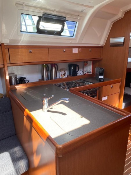 Bavaria Cruiser 37 | Czarter jachtu Holandia | Travelboat
