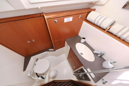 Bavaria Yachtbau Bavaria Cruiser 37 - 3 cab. Samsara