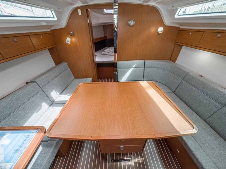 Bavaria Yachtbau Bavaria Cruiser 37 - 3 cab. Scala