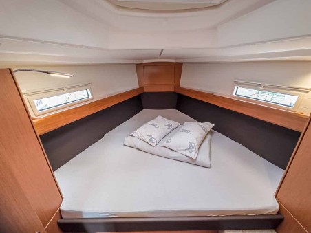 Bavaria Yachtbau Bavaria Cruiser 37 - 3 cab. Scala